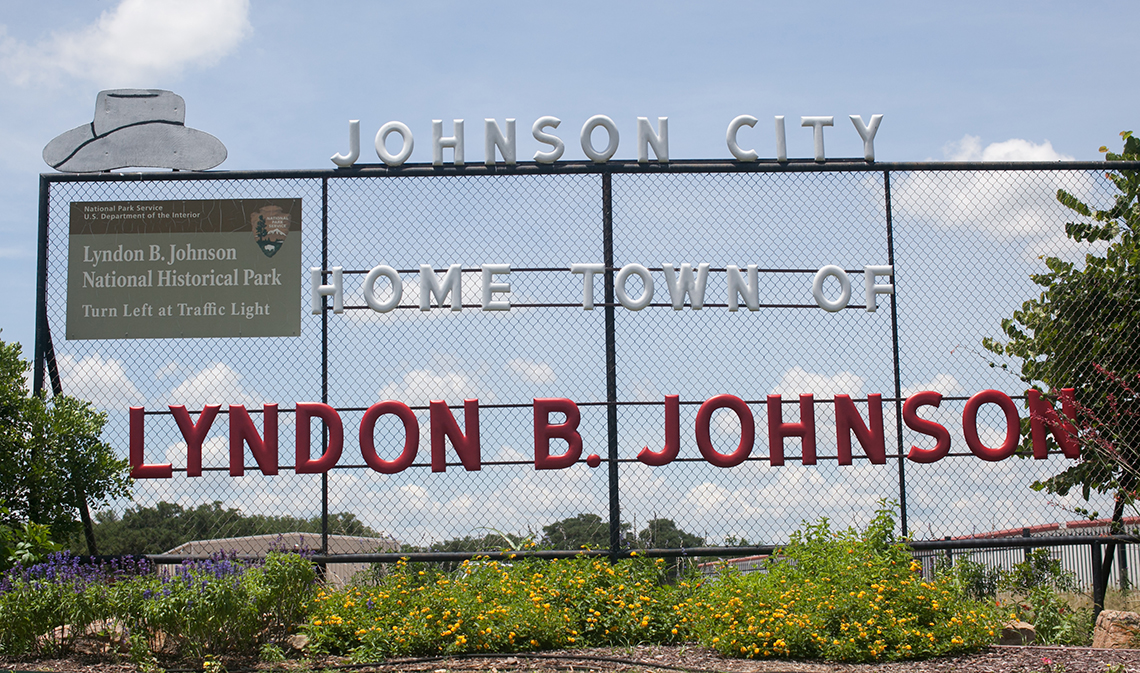JohnsonCity whitneymartinphoto 112