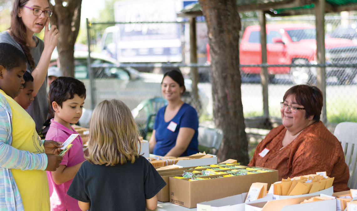 2018 09 27 STH Grace Rivera and Kids at Seed Table HIRES